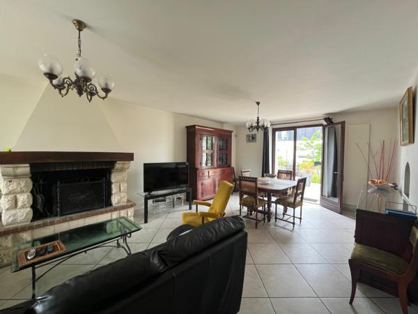 Maison à vendre    5 pièces • 140,24 m2 Champs-sur-Marne