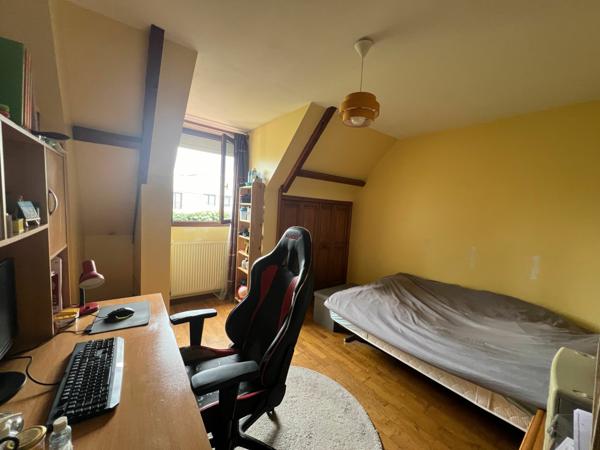 Maison à vendre    5 pièces • 140,24 m2 Champs-sur-Marne