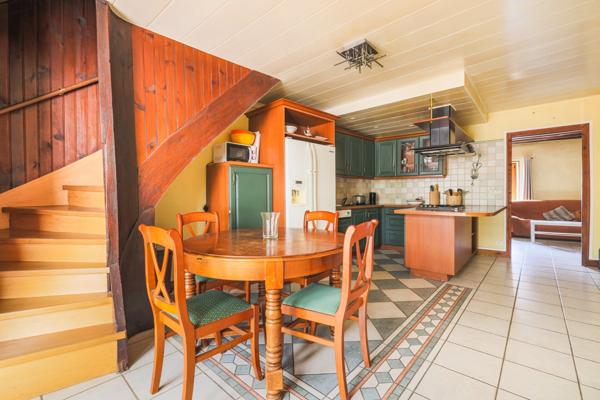 Maison + studio indépendant à Linas : un bien rare, évolutif et idéal pour un projet familial ou mixte.