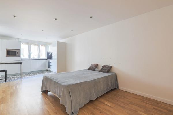 Maison + studio indépendant à Linas : un bien rare, évolutif et idéal pour un projet familial ou mixte.