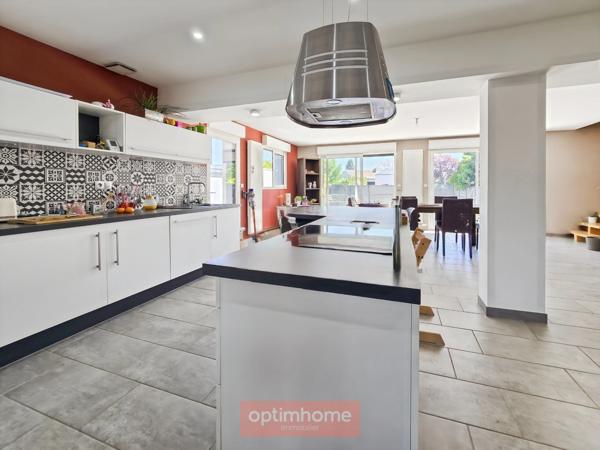 MAISON SEMI PLAIN-PIED 150 m² 4 CHAMBRES SOUS-SOL COMPLET JARDIN EXPO SUD