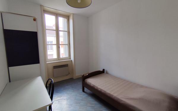 Appartement à louer    3 pièces • 43,54 m2 Le Creusot