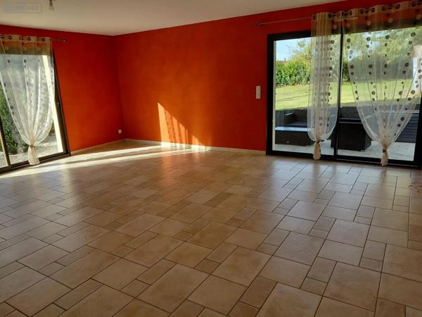 Location - Maison Toutainville 27500 7 pièces 176 m 2