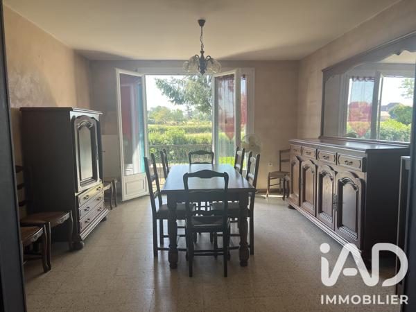 Maison à vendre 5 pièces 99 m² Montceaux-l'Étoile