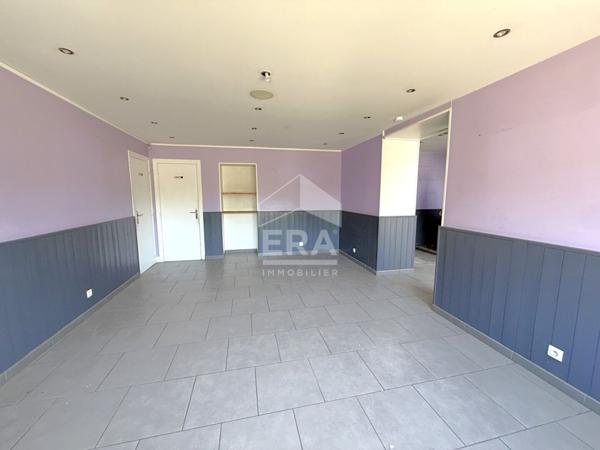 Local commercial de 118 m² avec 2 appartements