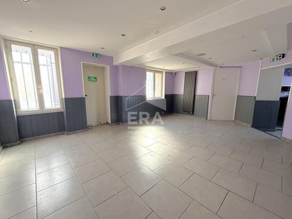 Local commercial de 118 m² avec 2 appartements