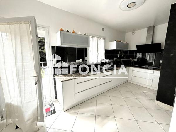 À vendre Maison 7 pièces 145.7 m² - Savigny-sur-orge 91600