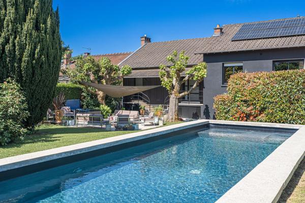 Maison 8 pièces - 271 m² Exclusivité efficity