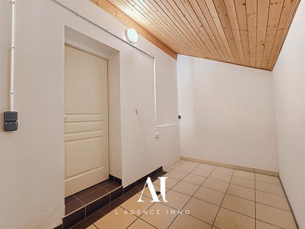 Maison T5 lumineuse 4 chambres jardin terrasse Thoiry 01710