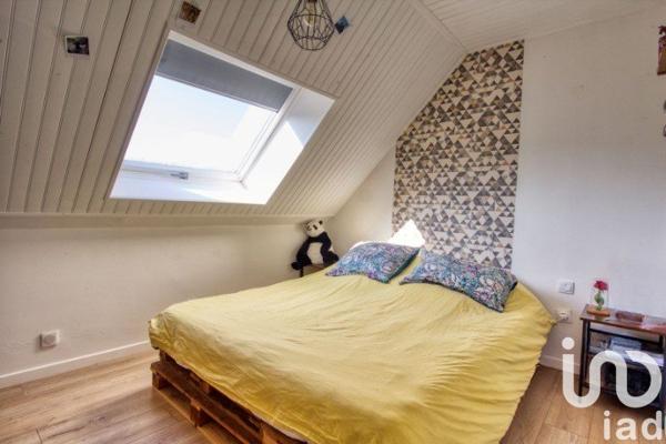 Maison traditionnelle 6 pièces de 126 m² à Magny-en-Vexin (95420)