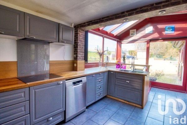 Maison traditionnelle 6 pièces de 126 m² à Magny-en-Vexin (95420)