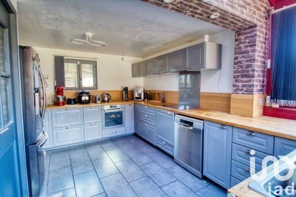 Maison traditionnelle 6 pièces de 126 m² à Magny-en-Vexin (95420)