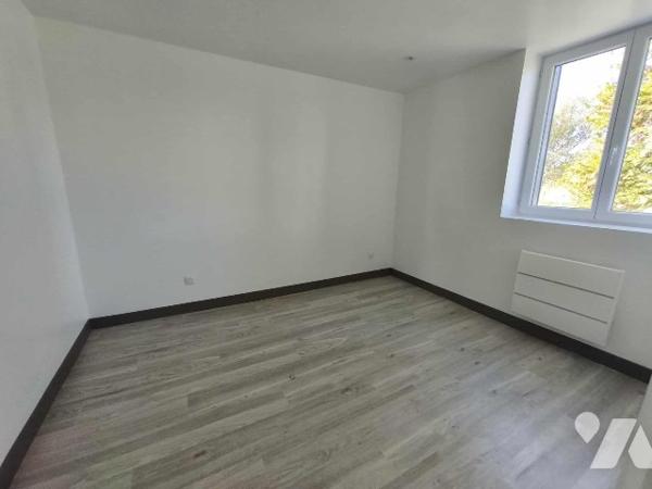 Maison entièrement rénovée avec jardin