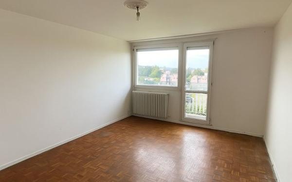 Appartement à vendre    3 pièces • 59,82 m2 Évreux