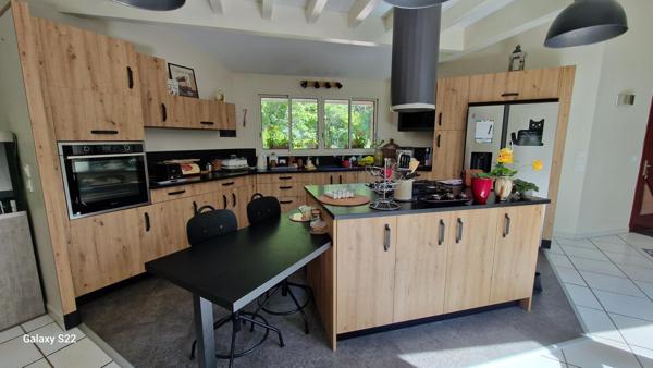 Carcarès-Sainte-Croix (40400) Maison de plain-pied 5 chambres avec piscine sur 1,4 hectare - Carcares Sainte Croix