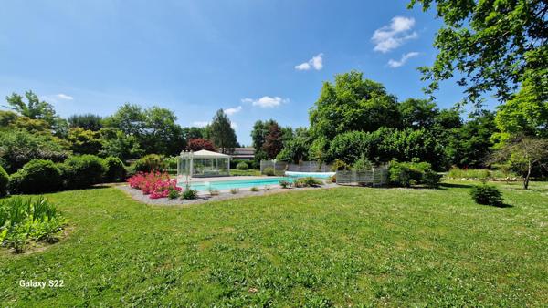 Carcarès-Sainte-Croix (40400) Maison de plain-pied 5 chambres avec piscine sur 1,4 hectare - Carcares Sainte Croix