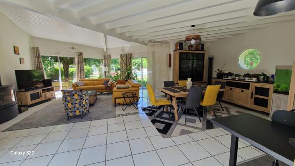 Carcarès-Sainte-Croix (40400) Maison de plain-pied 5 chambres avec piscine sur 1,4 hectare - Carcares Sainte Croix