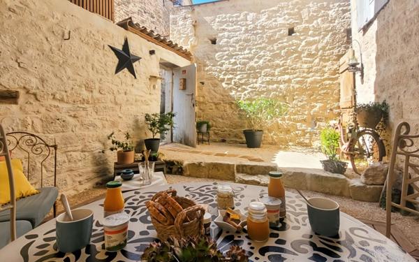 Maison à vendre    4 pièces •  Montpezat-de-Quercy