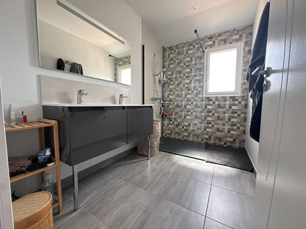 Maison Contemporaine CHALLANS de 2023  5 Chambres