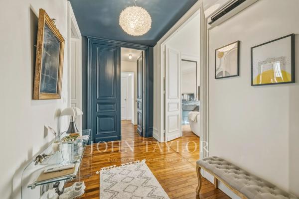 APPARTEMENT HAUT DE GAMME - 4 PIECES - ASCENSEUR - CLIMATISATION - CENTRE VILLE
