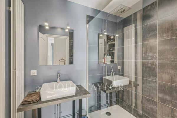 APPARTEMENT HAUT DE GAMME - 4 PIECES - ASCENSEUR - CLIMATISATION - CENTRE VILLE