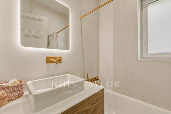 APPARTEMENT HAUT DE GAMME - 4 PIECES - ASCENSEUR - CLIMATISATION - CENTRE VILLE