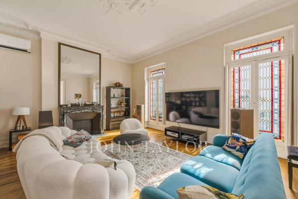 APPARTEMENT HAUT DE GAMME - 4 PIECES - ASCENSEUR - CLIMATISATION - CENTRE VILLE