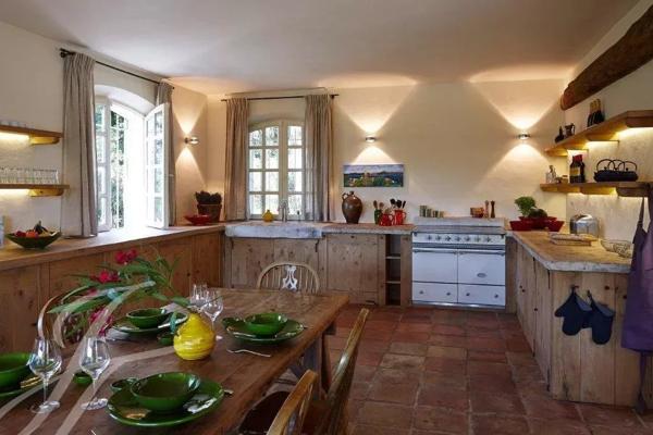 Superbe Bastide proche du village