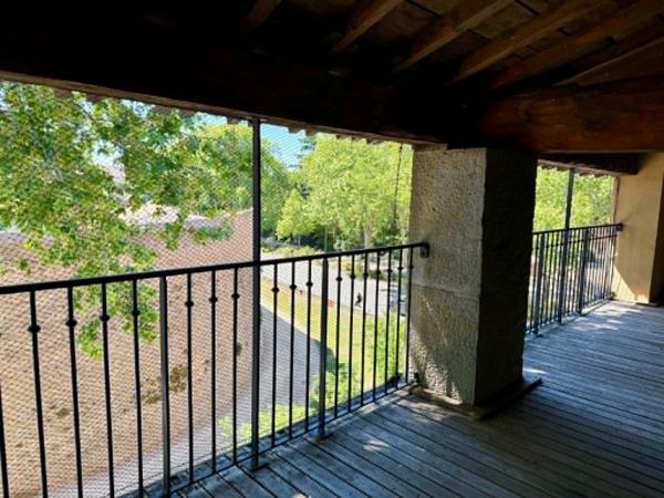 DUPLEX DANS UN ESPRIT LOFT AVEC TERRASSES ET PARKING