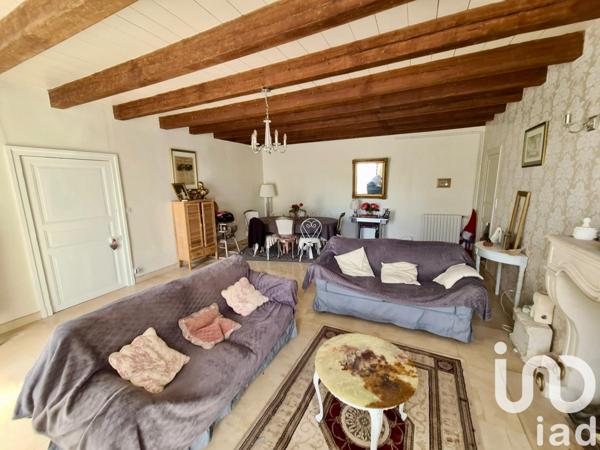 Maison à vendre 6 pièces 207 m² Beauvais-sur-Matha