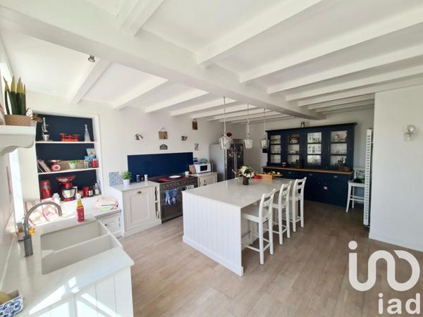 Maison à vendre 6 pièces 207 m² Beauvais-sur-Matha