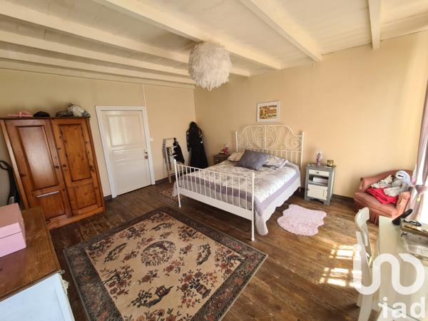 Maison à vendre 6 pièces 207 m² Beauvais-sur-Matha