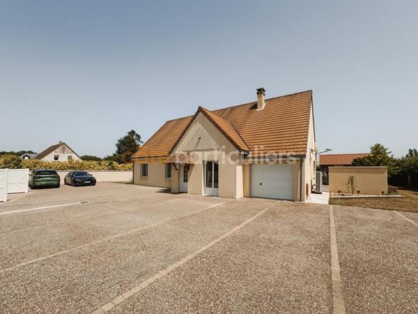 Vente
                Maison81 m² - 4 Pièces -
                    LE MOLAY LITTRY (14330)
