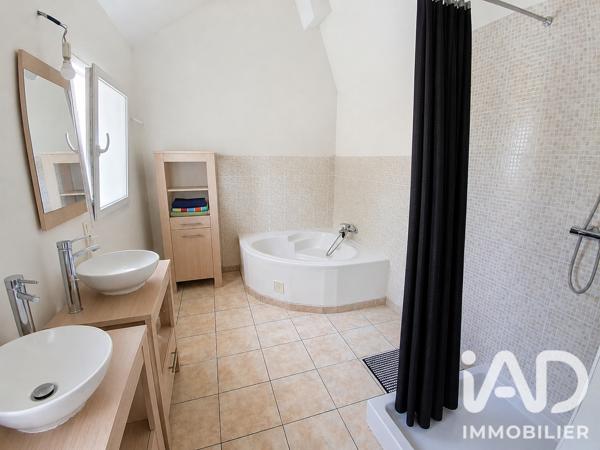 Maison à vendre 8 pièces 252 m² Montauban-de-Bretagne