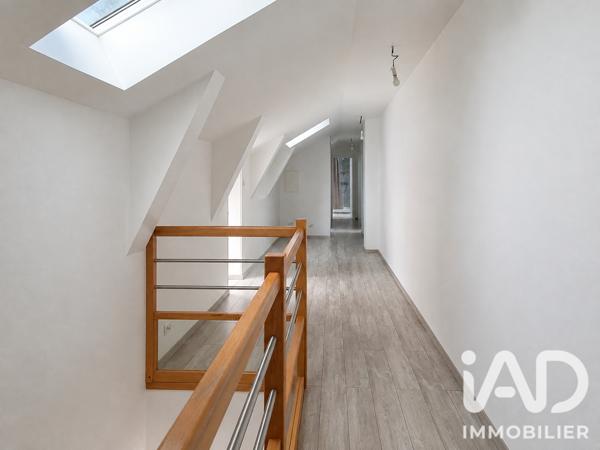 Maison à vendre 8 pièces 252 m² Montauban-de-Bretagne