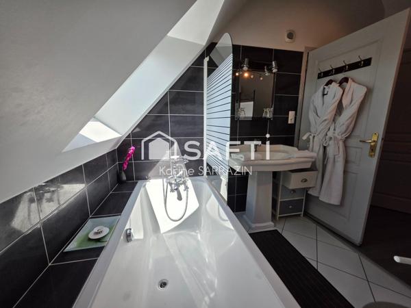 Maison du 18ème siècle au coeur de Pontorson