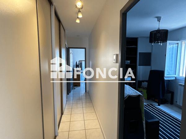 Location Maison 5 pièces 101 m² - 200 RUE DU CIVADOUN Salon De Provence 13300
