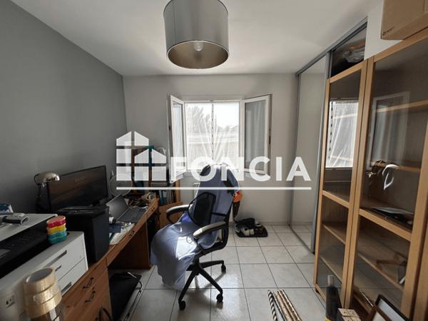 Location Maison 5 pièces 101 m² - 200 RUE DU CIVADOUN Salon De Provence 13300