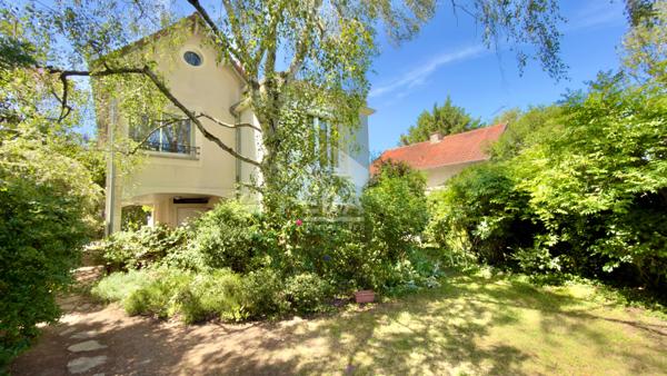 MAISON BORD DE LAC À VIRY CHATILLON, AVEC ACCÈS PRIVÉ LAC - PROCHE RER JUVISY-SUR-ORGE