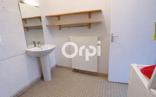 Appartement à louer    2 pièces •  Ressons-sur-Matz