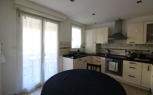 Appartement à louer    2 pièces • 52 m2 Strasbourg