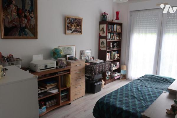 Appartement T3 - 3ème étage avec ascenseur - Balcon - Cave - stationnement . 85,65 m².