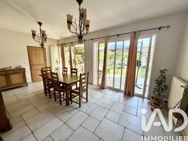 Maison à vendre 5 pièces 133 m² Nîmes