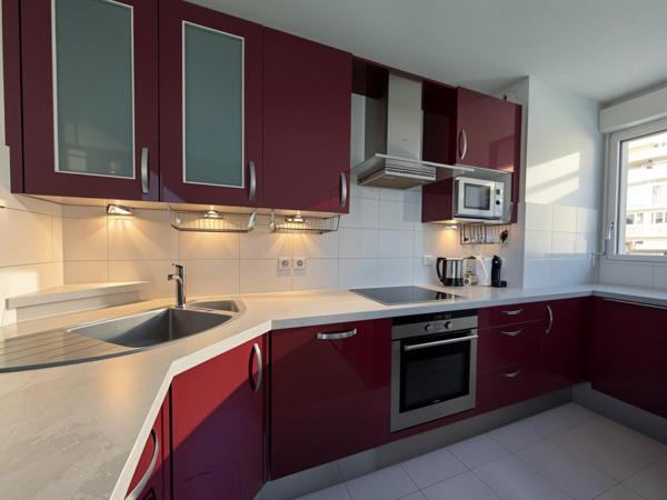 Coeur de ville, duplex en dernier étage, 3 terrasses, vue dégagée, cave
