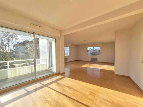 Vannes (56000) APPARTEMENT DANS RESIDENCE DE PRESTIGE CENTRE VILLE DE VANNES - 1 GARAGE- Cave