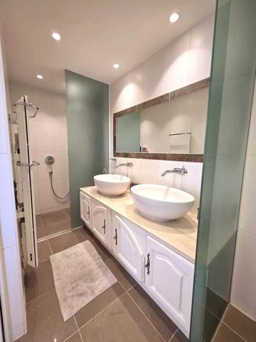 Vente Propriété 10 pièces 259 m2 à Draguignan