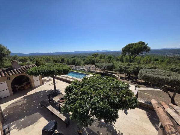 Vente Propriété 10 pièces 259 m2 à Draguignan