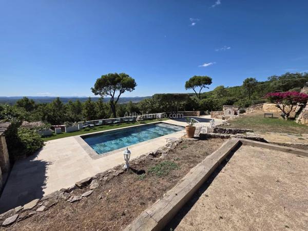 Vente Propriété 10 pièces 259 m2 à Draguignan