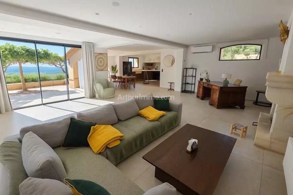 Vente Propriété 10 pièces 259 m2 à Draguignan