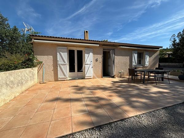 VILLA TERRASSE AVEC DEPENDANCE AU CALME SUR TERRAIN DE 2019M2